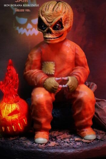 Trick R Treat Diorama Resin Statue Sam DX 18 cm