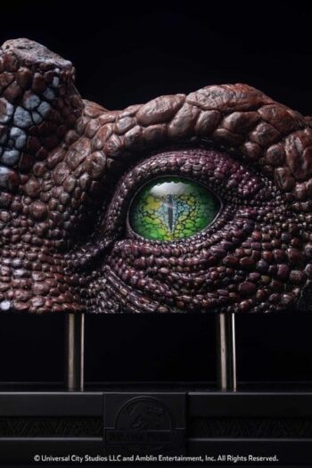 Jurassic Park III Replica Bust Spinosaurus Eye Prop (Reproduction) 39 cm