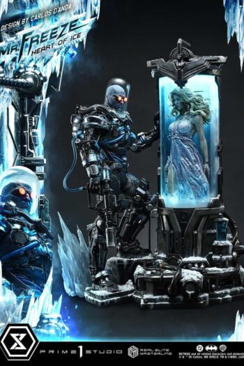 DC Comics Real Elite Masterline Series Statue 1/3 Batman (Comics) Mr. Freeze Heart of Ice (Design by Carlos D'Anda) 82 cm